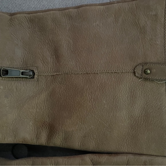 Jessica Simpson riding boots - Picture 4 of 5